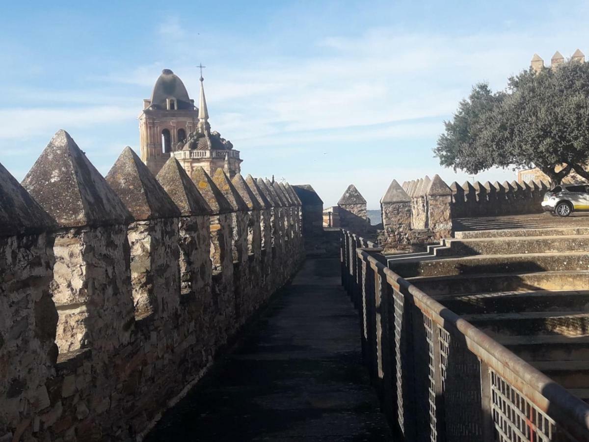 Апартаменты Buhardilla Rustica Mirando A Santa Catalina Херес-де-лос-Кабальерос Экстерьер фото